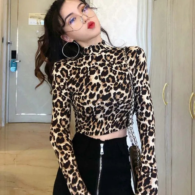 Fashionable Sleeve Small Short Top
