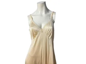 Vintage full beige slip 40 L Sears