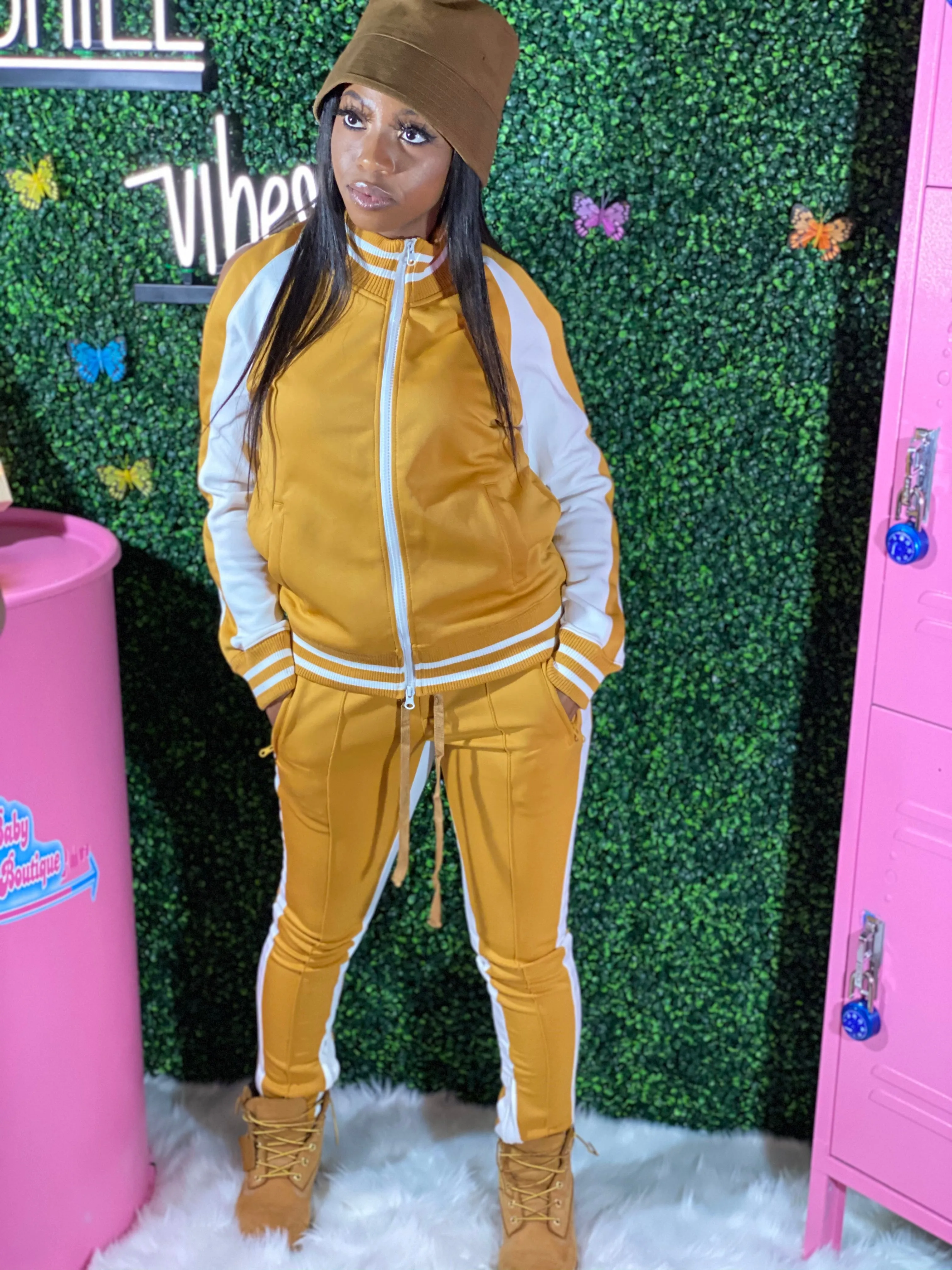 Yellow Round the Way Set